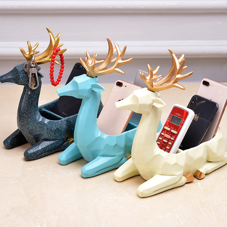 Resin Crafts Simple Modern Creative Home TV Remote Control Entrance Storage Desktop Decoration Deer